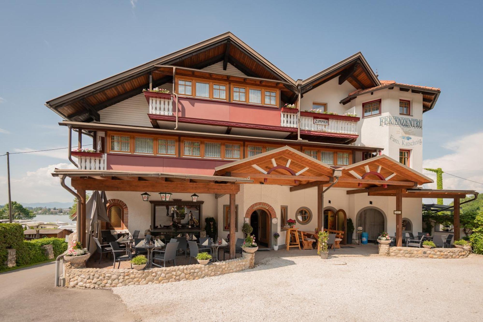 Seegasthof Katschnig Gmbh Unterburg am Klopeiner See Екстериор снимка